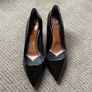 Ted Baker black patent leather heel size 9 with rose gold detail